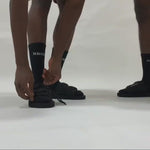 TECHNICAL SLIDES - BLACK WHITE (UNISEX)